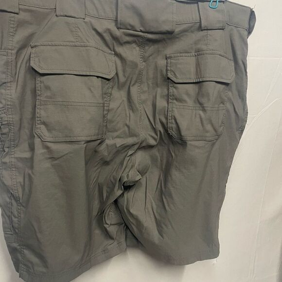 Duluth Flex Dry Shorts - Picture 2 of 5